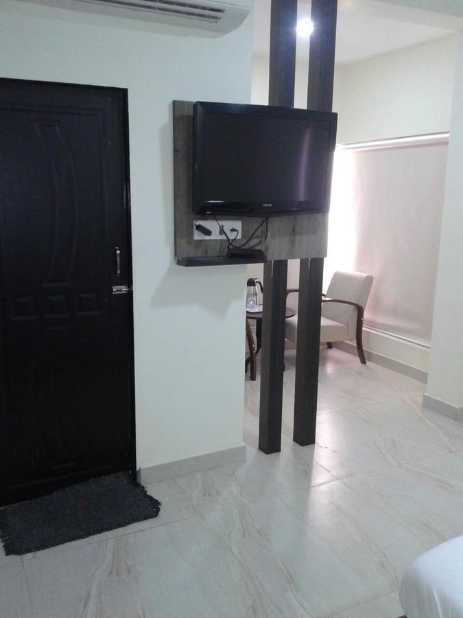 Safari Hotel & Resort Somnath Room photo