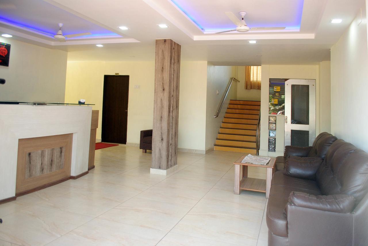 Safari Hotel & Resort Somnath Exterior photo